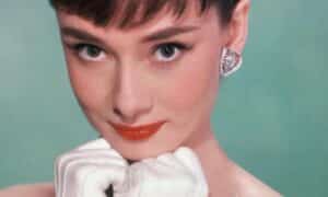 Foto in primo piano di Audrey Hepburn 