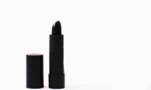 Rossetto nero per un look gothic