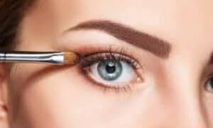 il giusto trucco correttivo per dare profondità