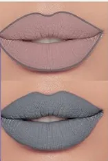 immagini di due labbra, quella sopra con solo il contorno delineato di grigio, quella sotto con tutto il rossetto grigio applicato